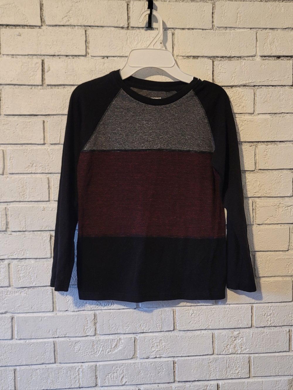 Arizona Jean Co. Boys Long Sleeve Raglan Tee - Size M (10/12)